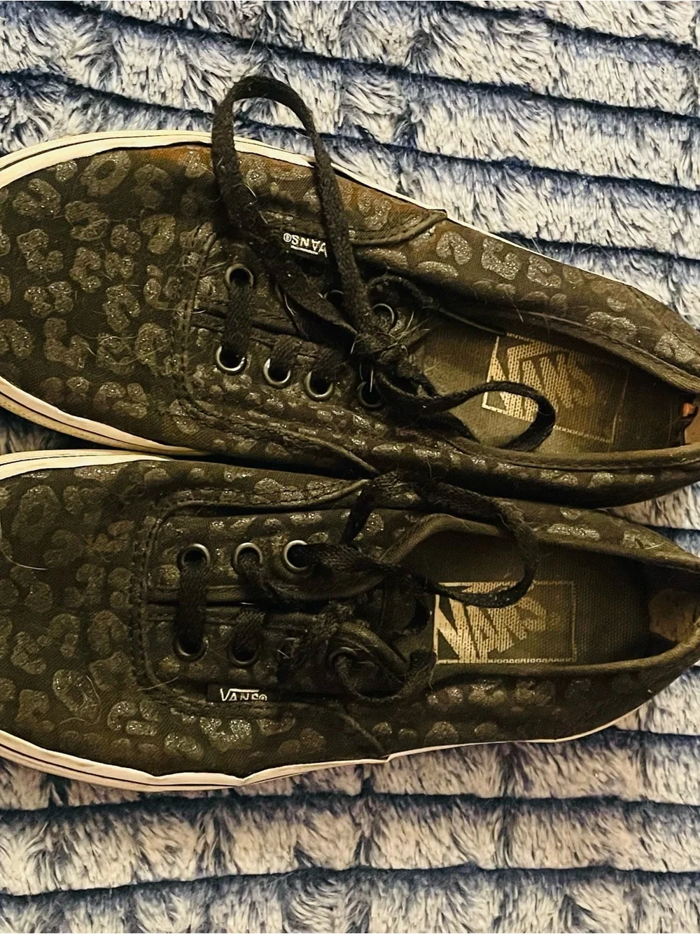 ❌SOLD ❌Vans Men’s Black Leopard-Print Low-Top Sneakers